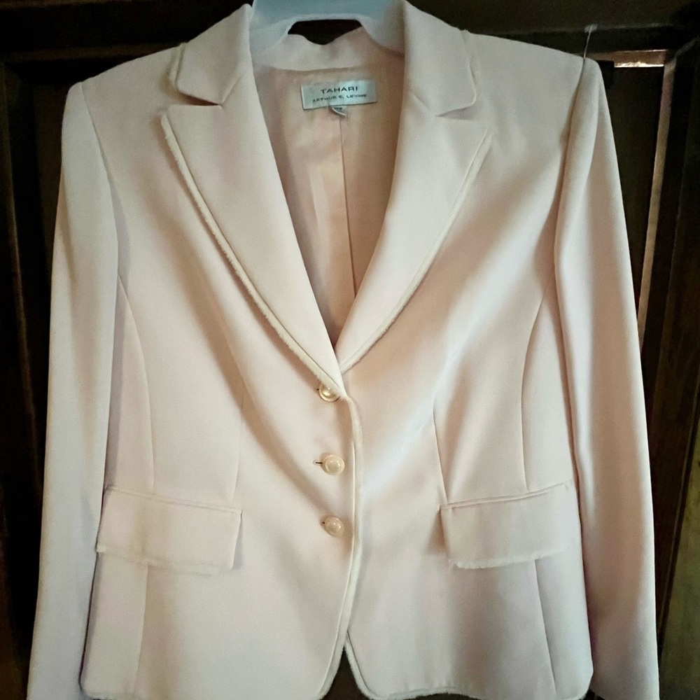 Tahari Women’s 3-Button Light Pink Blazer Jacket Size 14W Never Worn NWT